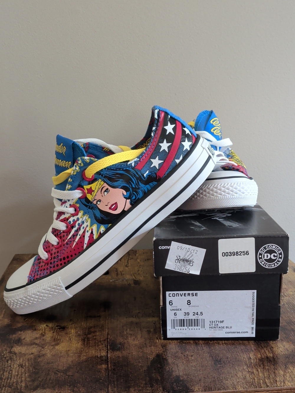 Converse Low-Top Sneakers in Blue, Red & Yellow — Wonder Woman Graphic